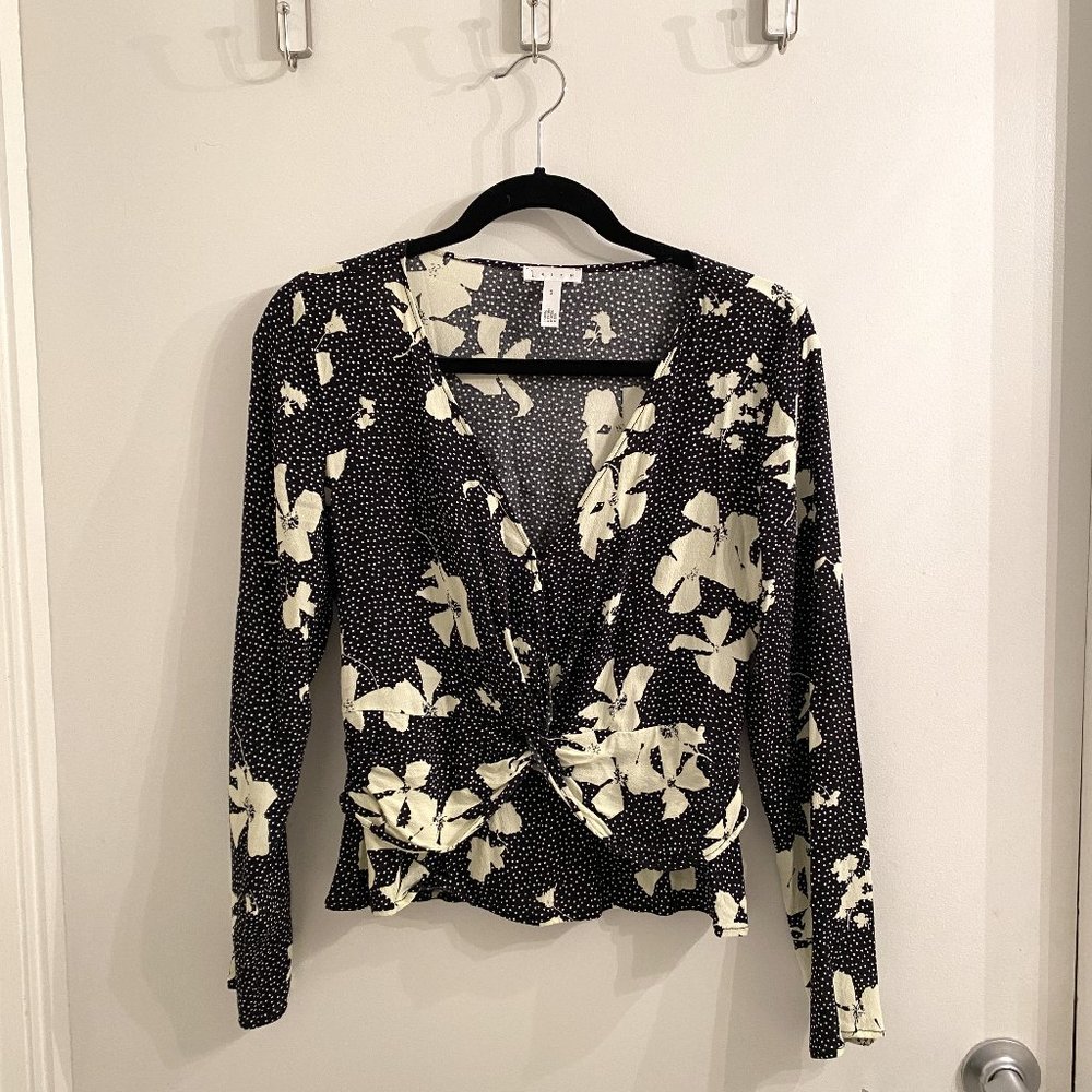 Black and Pale Yellow Patterned V-Neck Cropped Blouse
